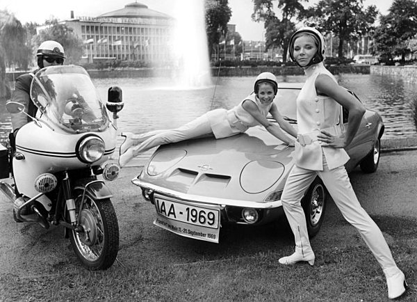 Historische Autotypen - Opel GT