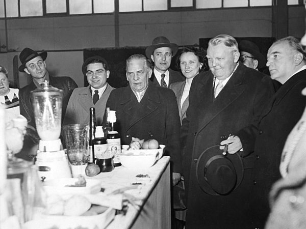 Ludwig Erhard auf der Industriemesse Hannover 1952