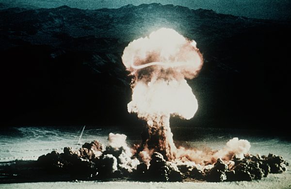 Amerikanischer Atomtest in der Wüste von Nevada