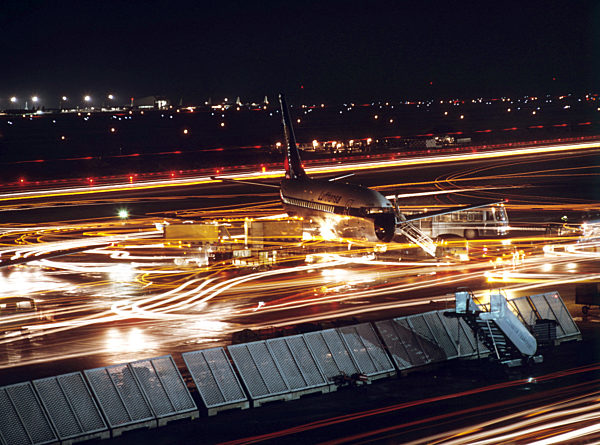 Nächtliche Impressionen vom Vorfeld des Rhein-Main-Flughafens Frankfurt...