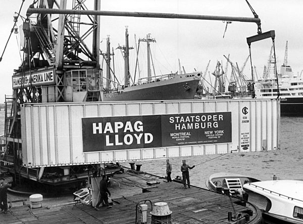 Containerverladung im Hamburger Hafen