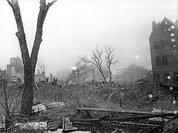 Helgoland vor der Sprengung am 18. April 1947