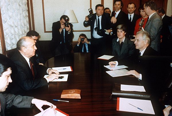 Hans Modrow trifft Gorbatschow in Moskau