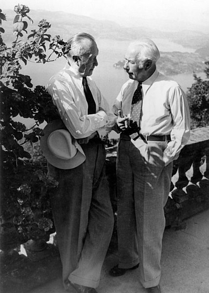 Federal President Theodor Heuss visits Chancellor Adenauer