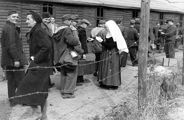 Homecomers in refugee camp Friedland