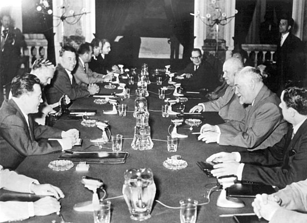 Sowjetisch-jugoslawische Verhandlungen 1955