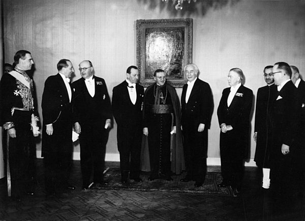 Festive accreditation in Bonn