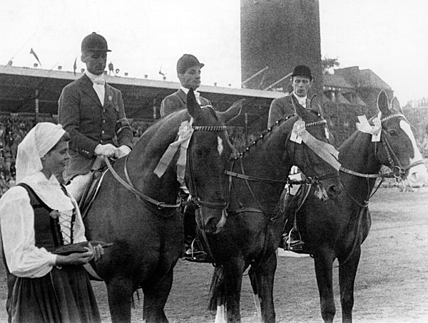 Olympische Reiterspiele 1956 in Stockholm - Deutsche Mannschaft gewinnt Gold