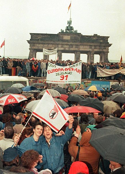 Öffnung der Mauer am Brandenburger Tor