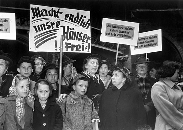 Demonstration of occupation victims in Munich
