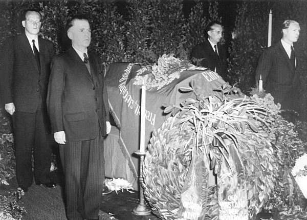 Kurt Schumacher aufgebahrt