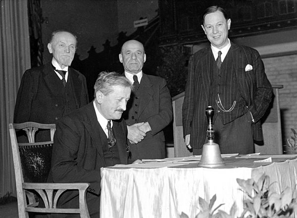 Württembergisch-badischer Landtag eröffnet - 1946