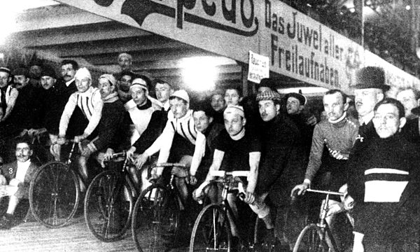 Radsport: Start zum Sechstagerennen in Berlin 1909
