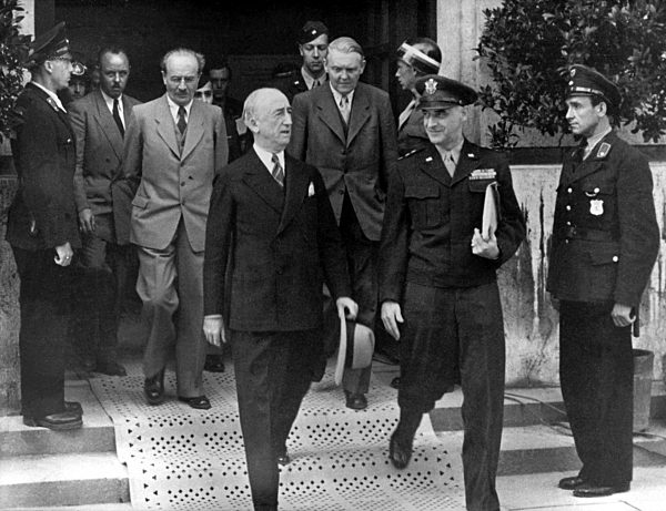 Bayerische Exportausstellung in München eröffnet - 1946