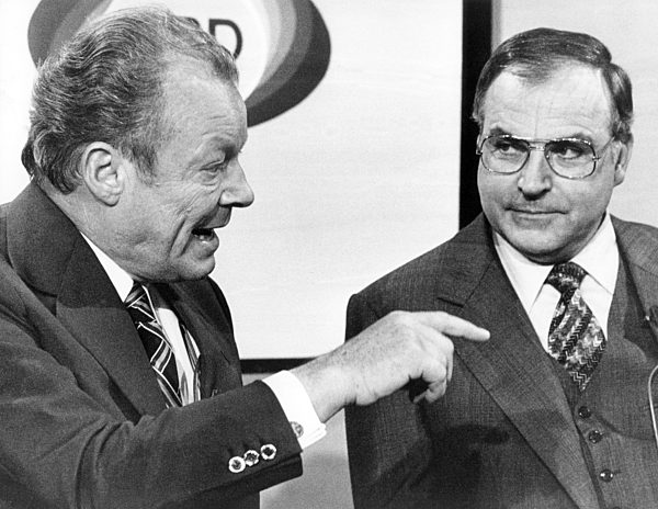 The Bundestag election 1976: Eight seats more for SPD/FDP