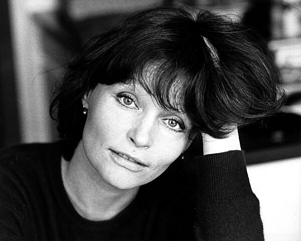 Domroese, Angelica - Schauspielerin, D