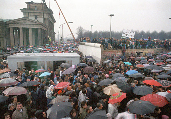 Öffnung des Brandenburger Tors am 22.12.1989