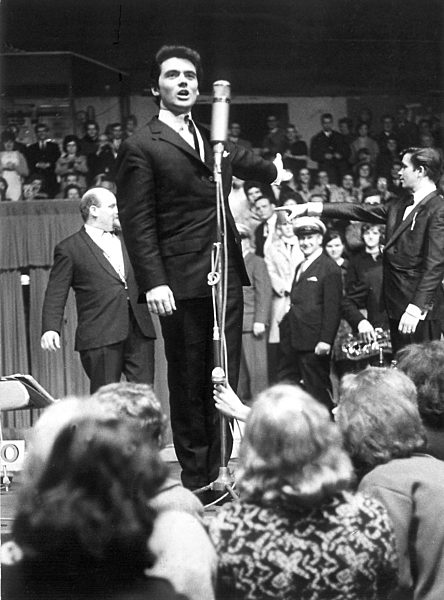 "Premiere" mit Hans-Jürgen Bäumler in Berlin