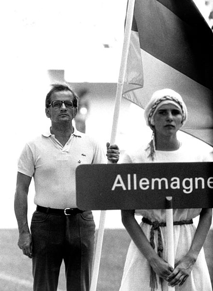 Montreal 1976: Fahnenträger Hans-Günter Winkler