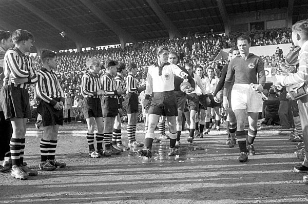 Fußball: Deutschland - Jugoslawien 3:2 (1952)