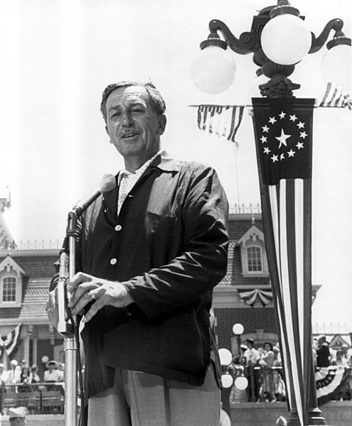 Walt Disney bei der Eröffnung von "Disneyland"