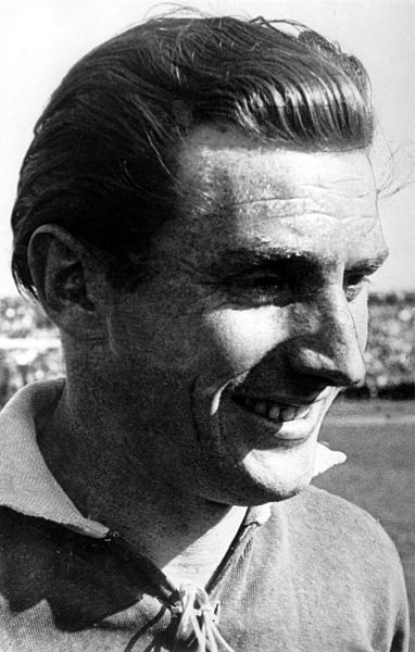 Football: Kaiserslautern's Striker Fritz Walter