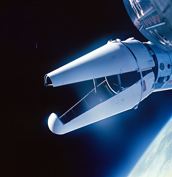 Blick auf das Modul ADTA (Augmented Target Docking Adapter) im All...