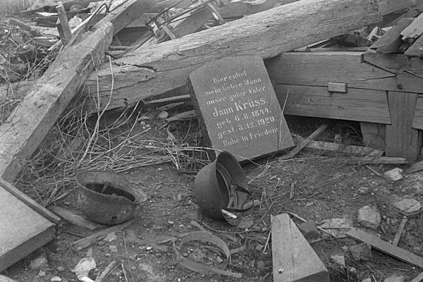 Teil von Helgoland 1947 gesprengt