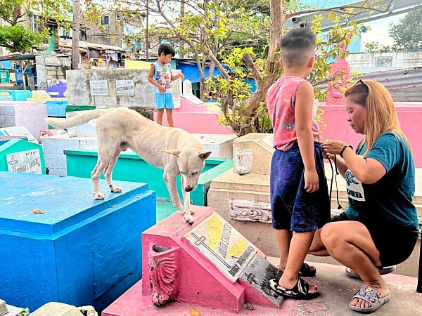 Manila North Cemetery - Der Friedhof-Slum von Manila