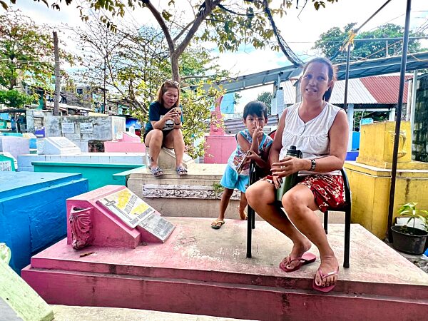 Manila North Cemetery - Der Friedhof-Slum von Manila