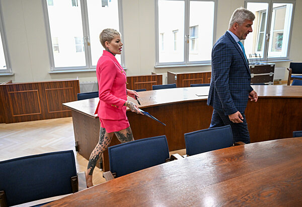 Prozessbeginn gegen Melanie Müller