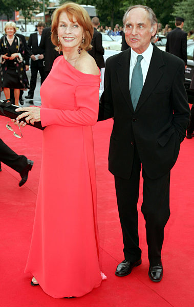 Die Schauspielerin Senta Berger und ihr Ehemann...