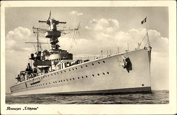 Deutsches Kriegsschiff, Kreuzer Lützow, Bugansicht, Kriegsmarine, II. WK