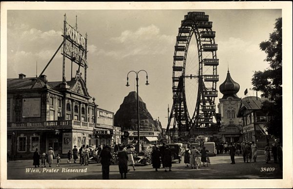 Wien 2. Leopoldstadt Österreich, Partie am Prater, Blick auf das Riesenrad, Kino, Hakenkreuzfahne