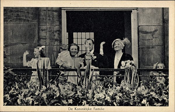 Wilhelmina, Juliana, Prinz Bernhard, Beatrix, Irene, Margriet, Christina