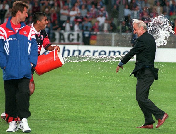 Fußball: Giovanni Trapattoni im "Wasserbad"