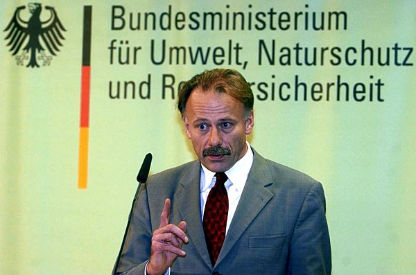 Bundesumweltminister Trittin zum Thema Dosenpfand