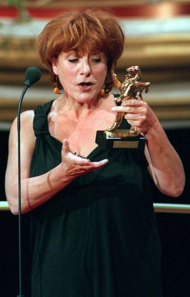 Hannelore Hoger mit "Goldenem Löwen" ausgezeichnet