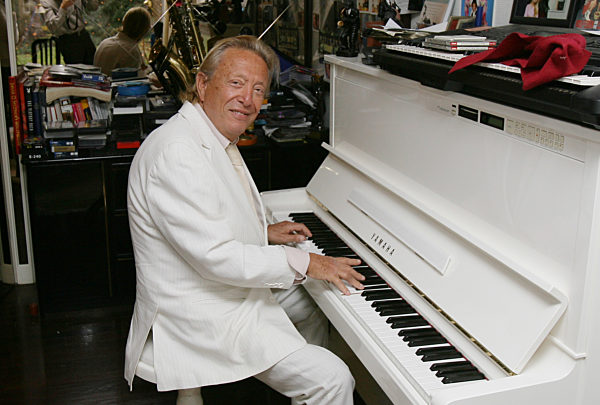 Rolf Eden ganze privat in Berlin-Dahlem