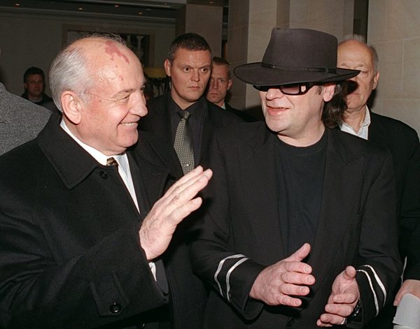 Mikhail Gorbachev meets Udo Lindenberg
