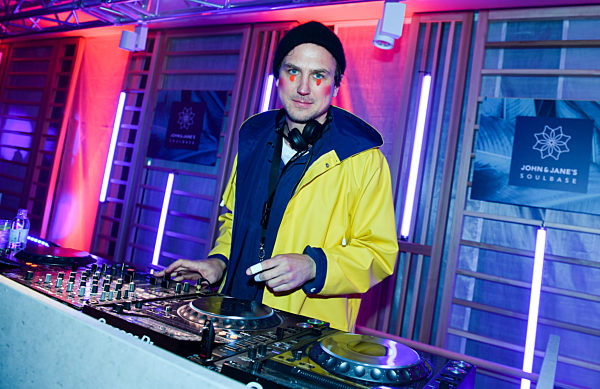 Eröffnung John & Janes Soulbase