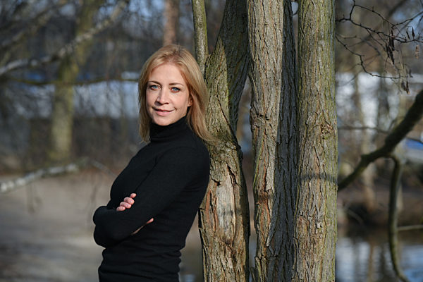 EXCLUSIVE - Ein Spaziergang mit Annika Ernst