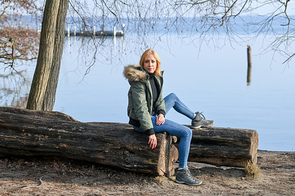 EXCLUSIVE - Ein Spaziergang mit Annika Ernst