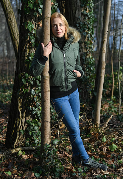 EXCLUSIVE - Ein Spaziergang mit Annika Ernst