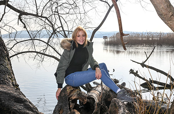 EXCLUSIVE - Ein Spaziergang mit Annika Ernst