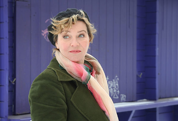 EXCLUSIVE - Ein Spaziergang mit Margarita Broich