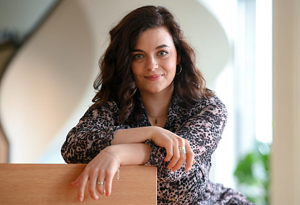 EXCLUSIVE Ronja Forcher veröffentlicht Debüt-Single