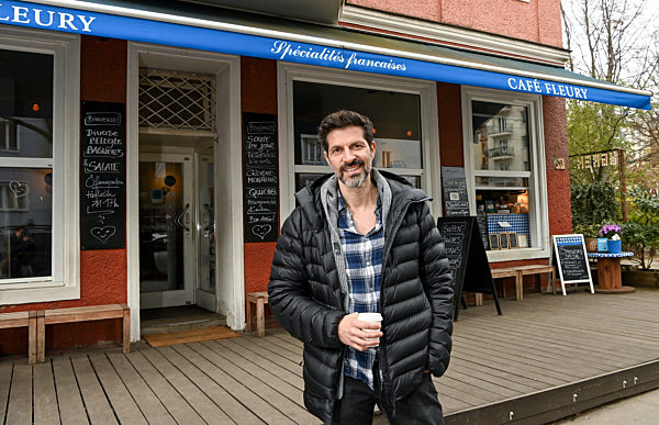 EXCLUSIVE - Ein Spaziergang mit Pasquale Aleardi