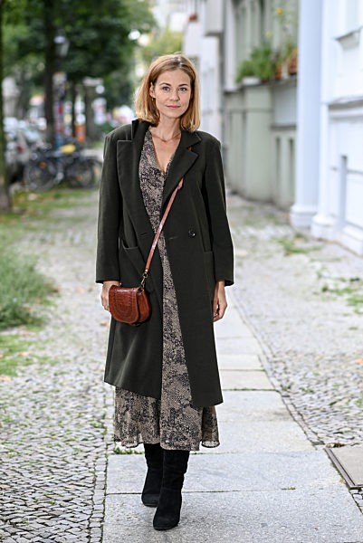 EXCLUSIVE - Ein Spaziergang mit Jessica Ginkel