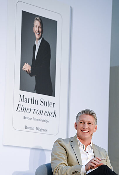 Biografie von Martin Suter über Bastian Schweinsteiger